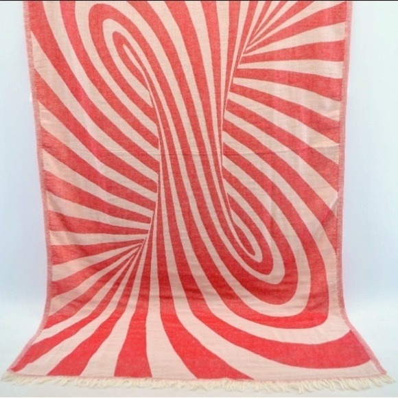 Wonderland 100% Organic Cotton with Eyelash Fringe Alice Red 2 Sides FLiPSiDE - Picture 3 of 10